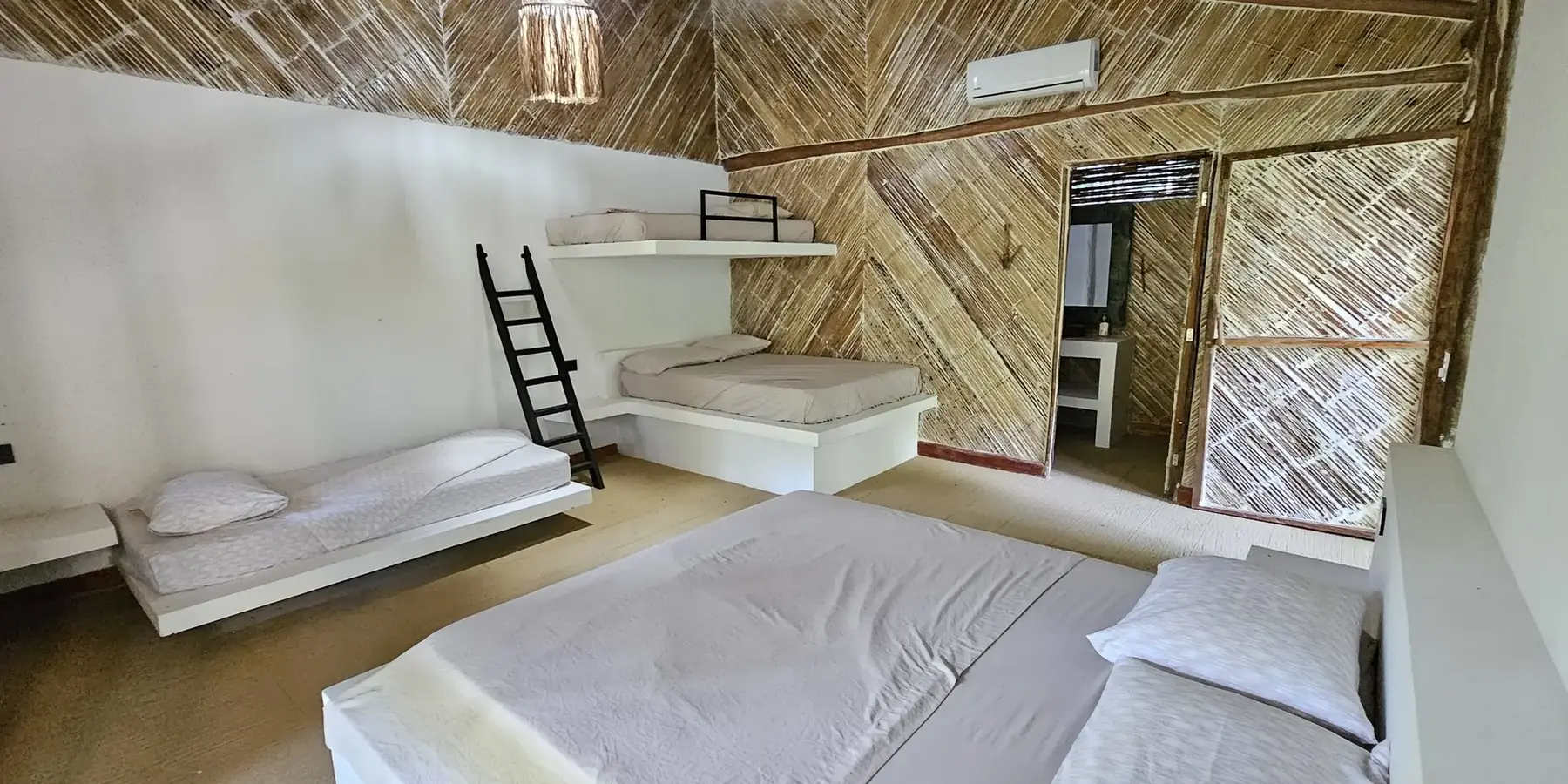 Bedroom at Colibrí Cabin